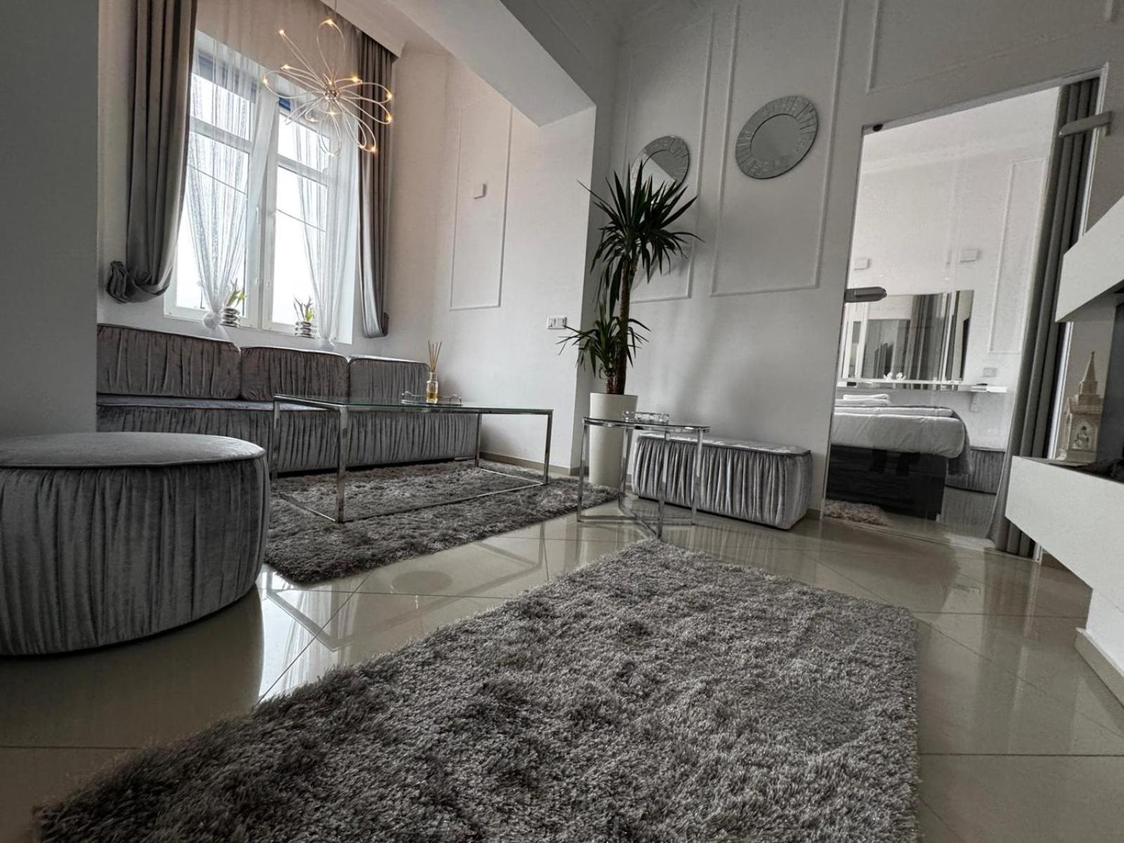 Salt Inn Apartments No 2 - Jacuzzi Wieliczka Bagian luar foto
