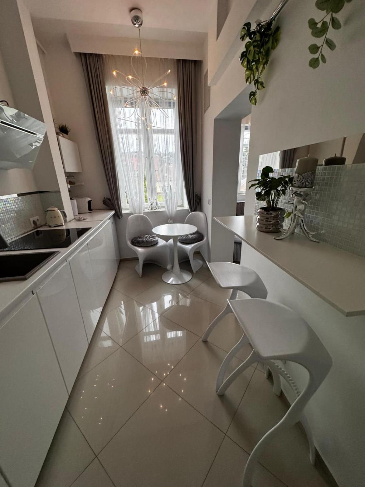 Salt Inn Apartments No 2 - Jacuzzi Wieliczka Bagian luar foto