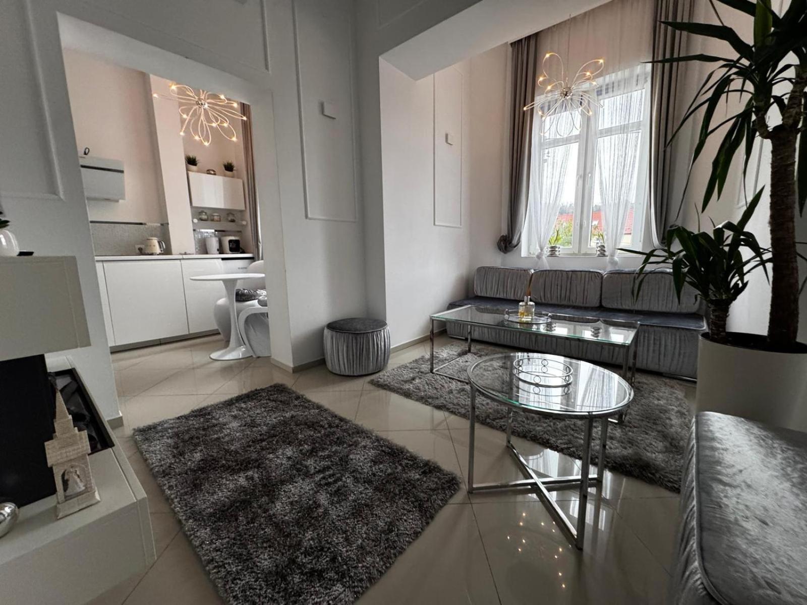 Salt Inn Apartments No 2 - Jacuzzi Wieliczka Bagian luar foto